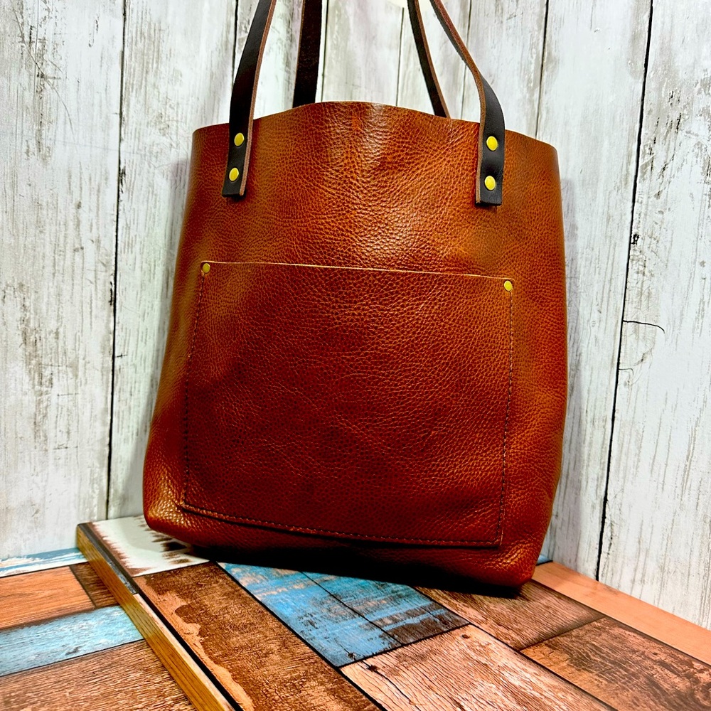 Medium nutmeg tote, never carried, Portland Leather